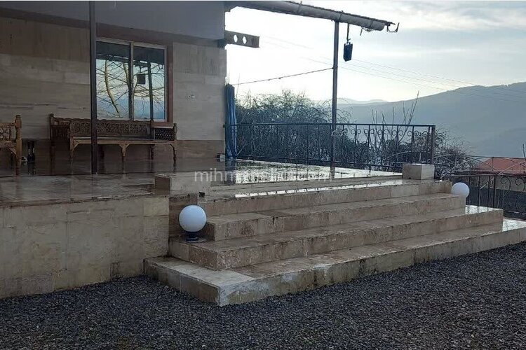 ویلا جنگلی ارام تکخواب در زیرآب