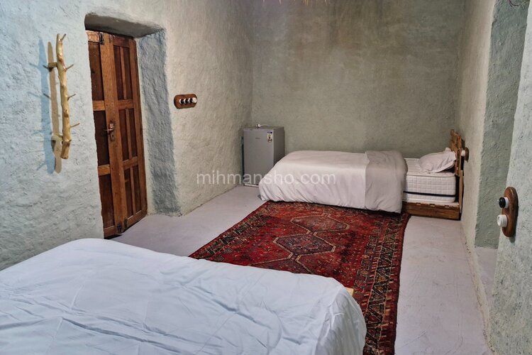 اتاق کهور در اقامتگاه بومگردی در قشم