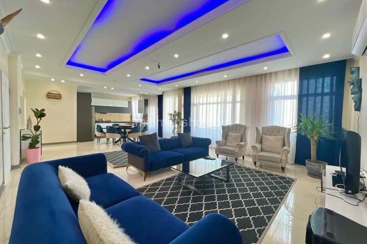 ویلا تریپلکس استخردار چهار خواب گلستان 5 در رودهن