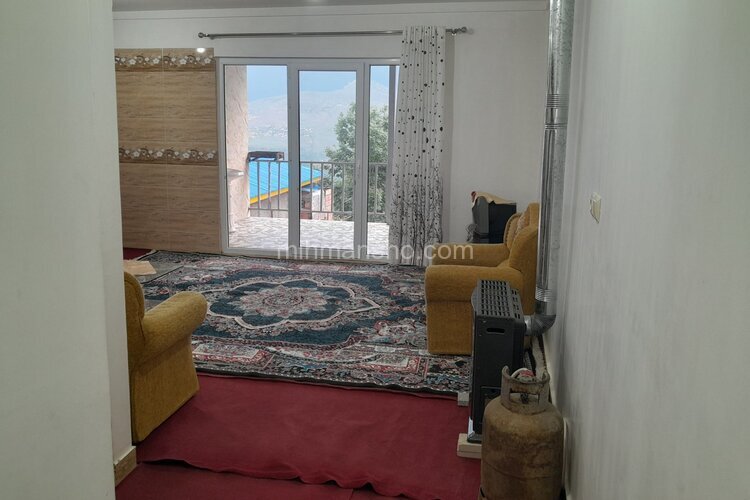 واحد تکخواب قهوه ای در طبقه دوم ویلا آمل