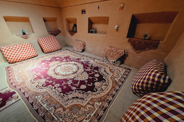 اتاق (زمین)در اقامتگاه بومگردی در میبد