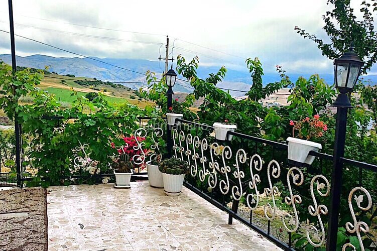 واحد دوخواب در طبقه همکف ویلای دیلمان