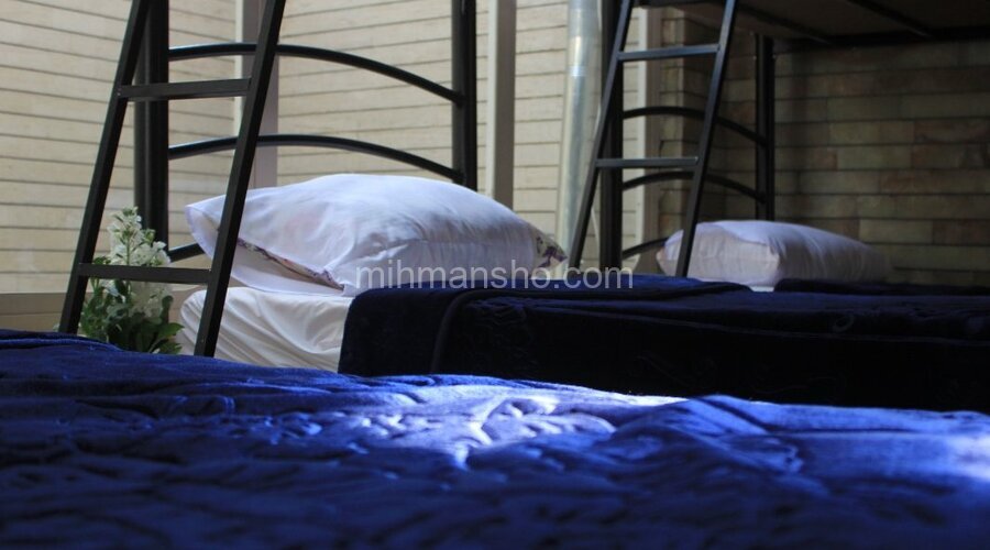 اتاق فامیلی 2 در هاستل در اصفهان