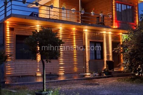 کلبه چوبی استخردار در طاسکوه