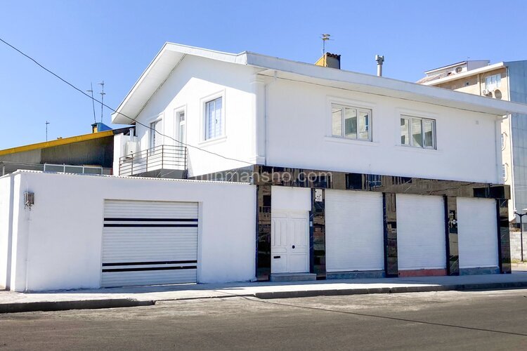 ویلا استخردار با بیلیارد لیگوریا در بندرانزلی