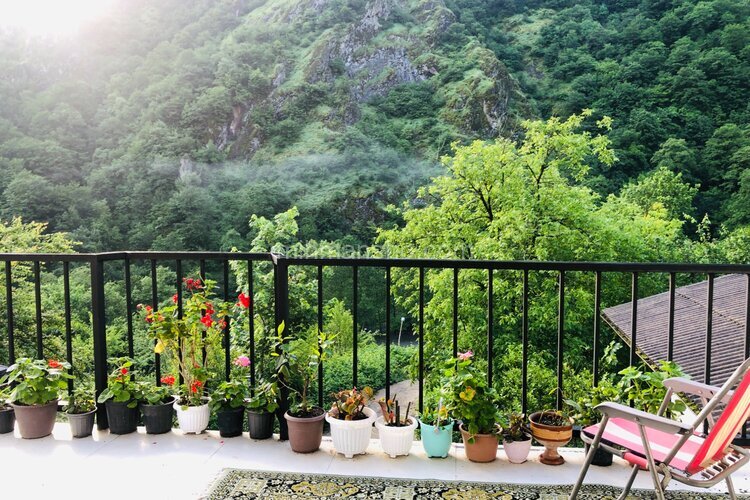 واحد دوخواب طبقه اول در گردنه حیران آستارا