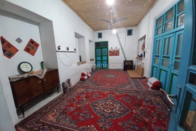 اتاق خان نشین (1) در اقامتگاه بومگردی گلپایگان