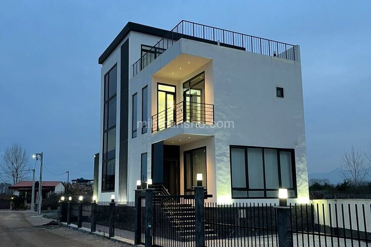 ویلا تریپلکس استخردار سه خواب مدرن محمودی در چالوس