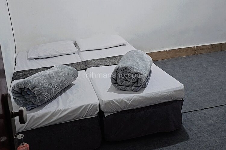 سوئیت دو تخت مولوی در مشهد