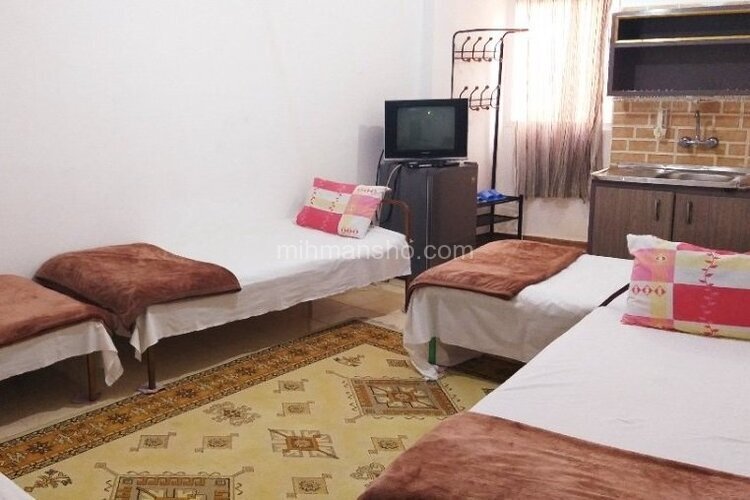 اتاق 5 نفره در مسافرخانه در قشم