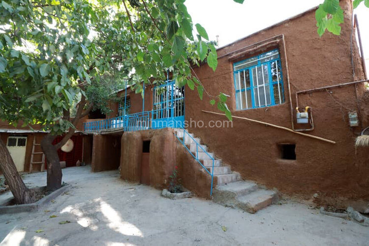 سوئیت ویلا سنتی دربست در مریوان