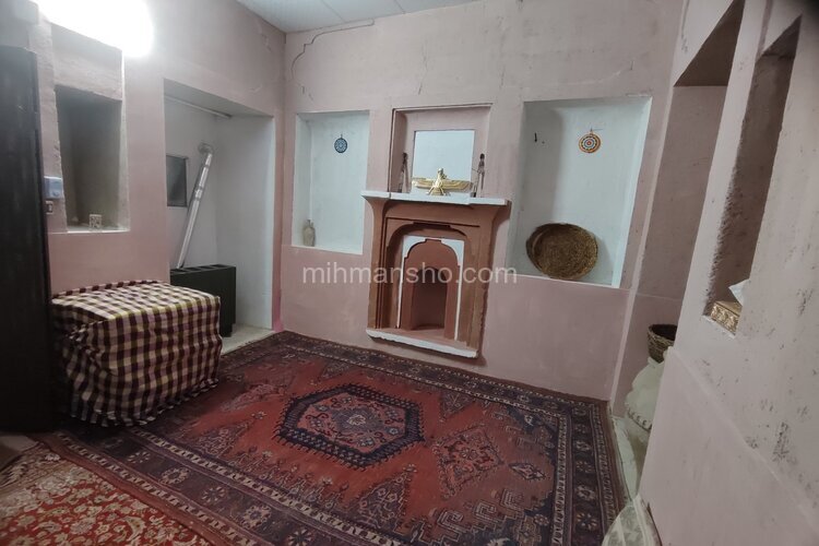 اتاق (4) در اقامتگاه بومگردی گلپایگان
