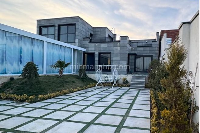 ویلا دوبلکس استخردار سه خواب دامون در چهارباغ