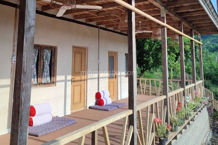 اتاق1 اقامتگاه بومگردی در املش