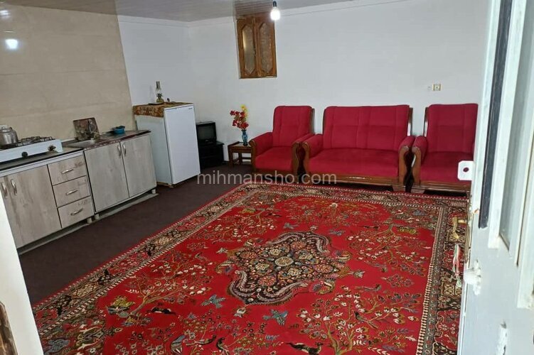 واحد  مبله تکخواب در طبقه اول ویلا کتی در آمل