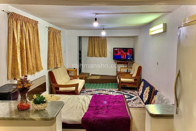 واحد مبله در طبقه همکف ویلا در چالوس