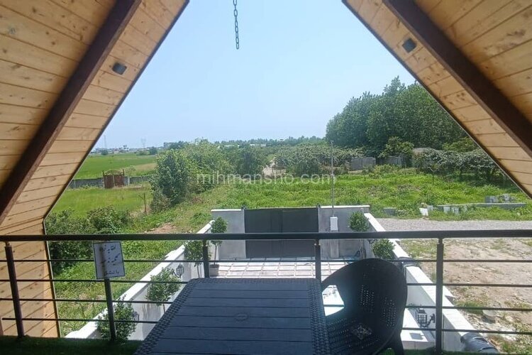 کلبه سوئیسی دوبلکس جکوزی دار  مبله دوخواب ارغوان در تنکابن