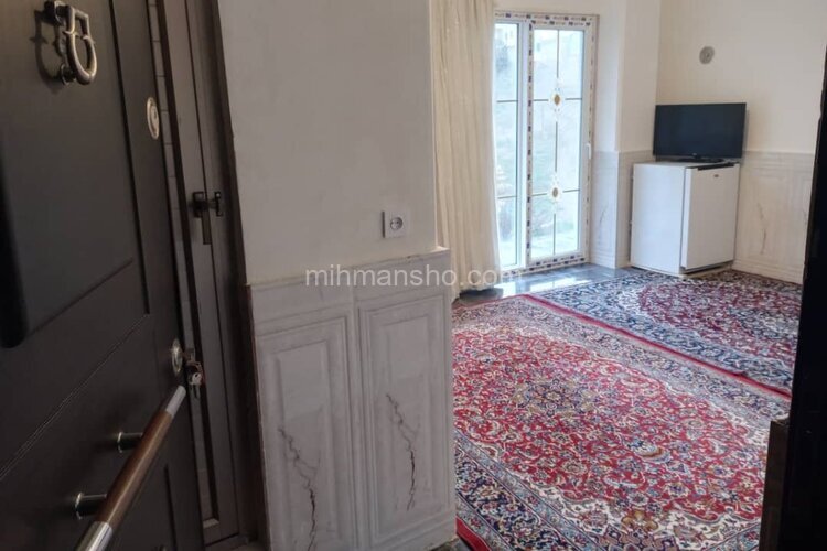 سوئیت در طبقه اول ویلا باغ بهشت سواد کوه