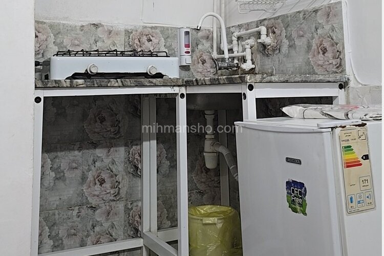 سوئیت سه تخت مولوی در مشهد