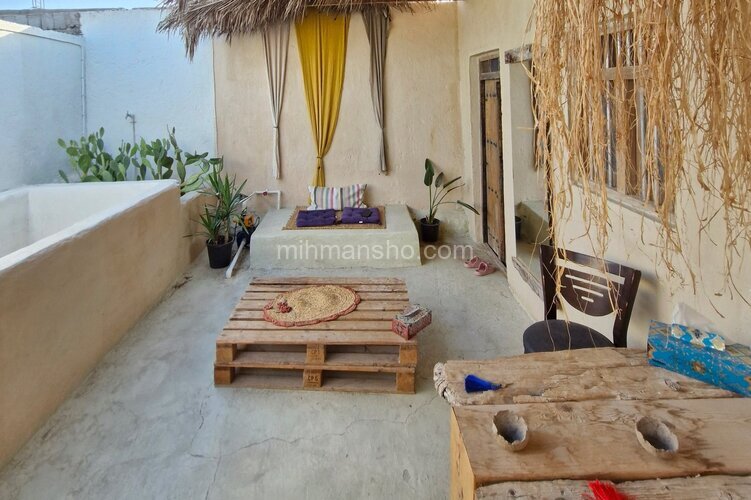 اتاق طرب در اقامتگاه بومگردی در قشم