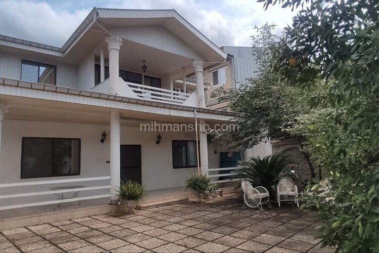 ویلا دوبلکس سه خواب توریستی عمارت چمن در املش