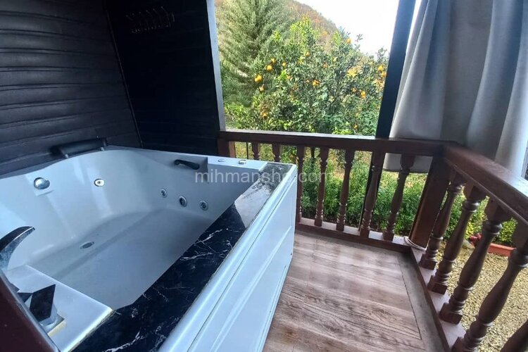 کلبه سوئیسی جکوزی دار مبله دوخواب گوهر در رامسر