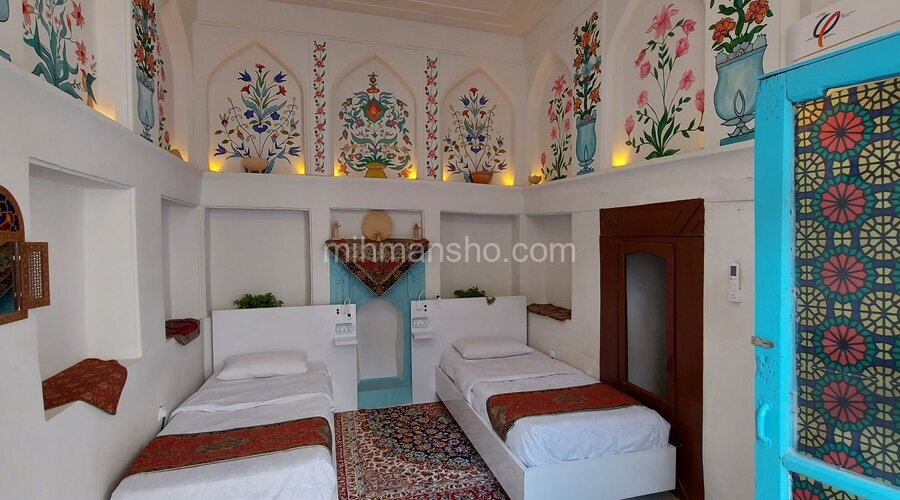 اتاق دو تخته آفتاب اقامتگاه بومگردی در اصفهان