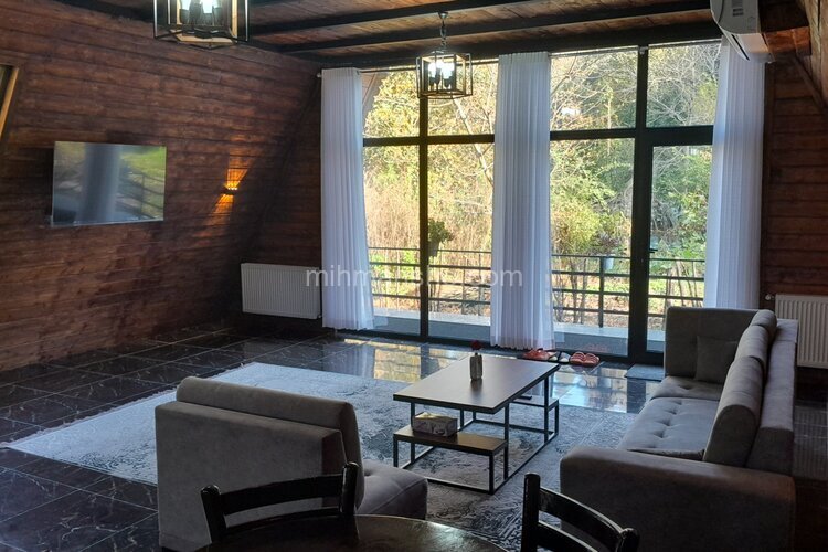 کلبه سوئیسی تکخواب گیشم در شفت