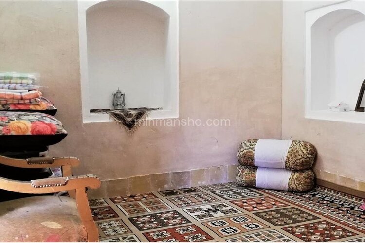 اتاق دراقامتگاه بومگردی در طبس