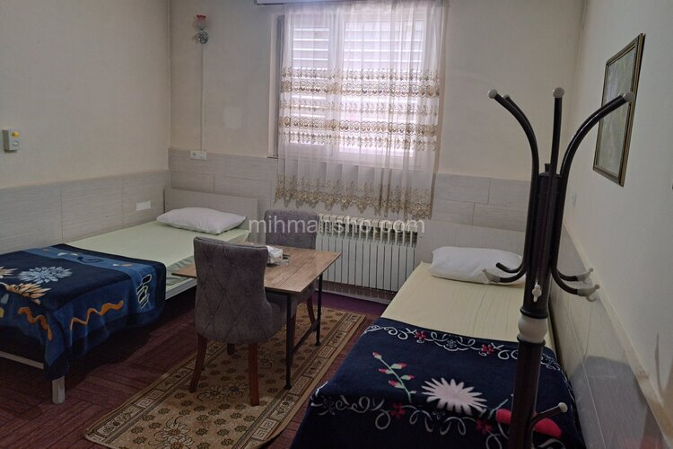 اتاق 2 نفره در مهمانپذیر تاکستان