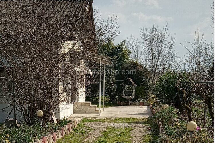 ویلا سه خواب مبله خانوم دریایی در تنکابن