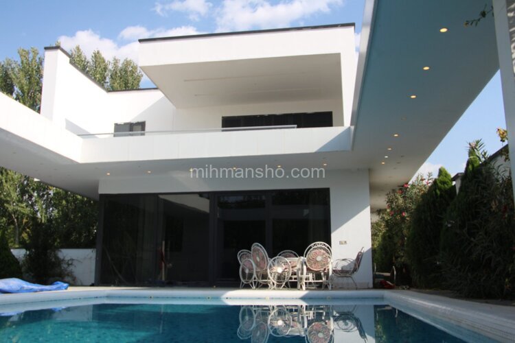 ویلا دوبلکس استخردار دوخواب مبله در چهارباغ