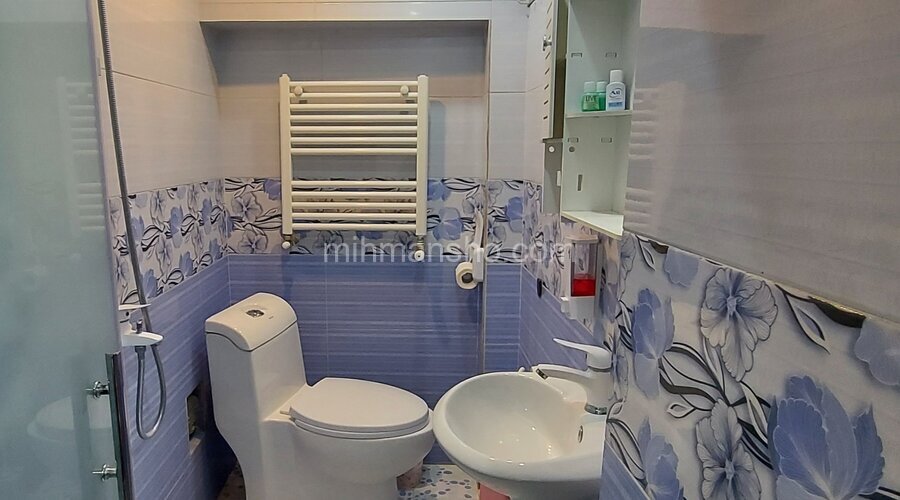 اتاق یک تخته در اقامتگاه بومگردی در اصفهان