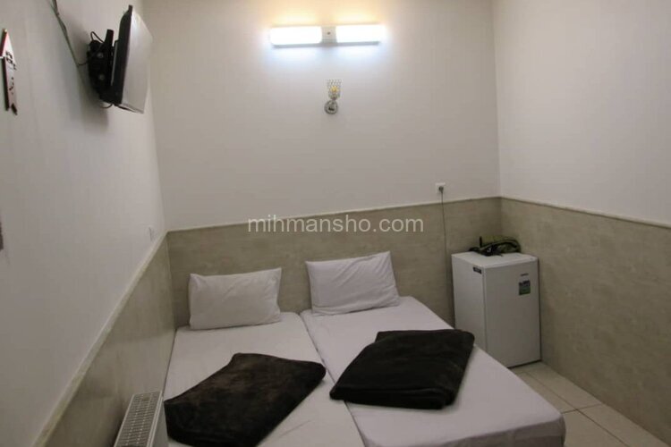 اتاق دو نفره در مهمانپذیر قم