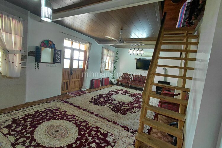 کلبه 100 متری دربست در قائمشهر