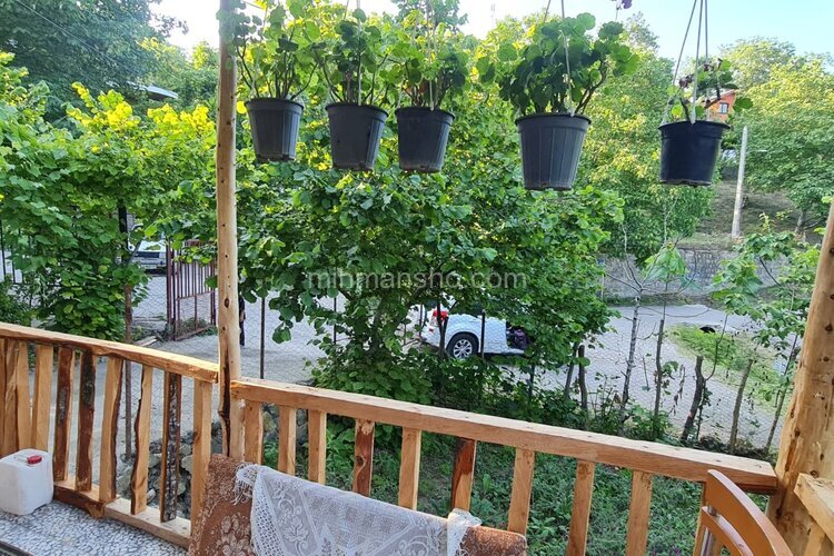 واحد مبله تکخواب در طبقه اول ویلا در رودسر