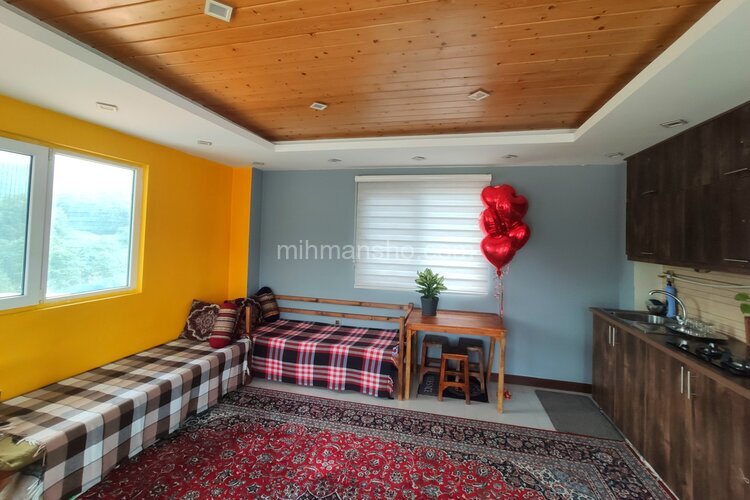 سوئیت 2 نفره در طبقه چهارم ویلا در شیرگاه