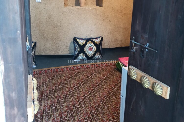 اتاق دونفره در اقامتگاه بومگردی سوزا