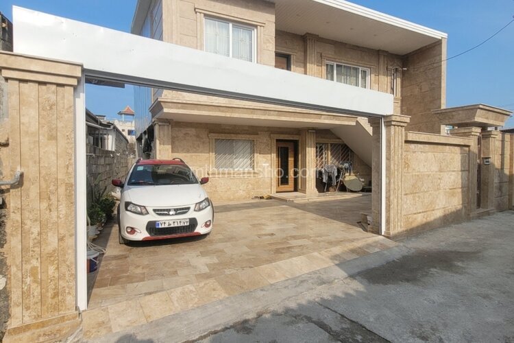 سوییت طبقه اول در نور