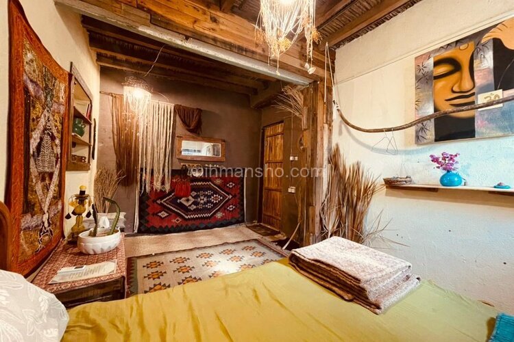 اتاق بوهو در هاستل هرمز