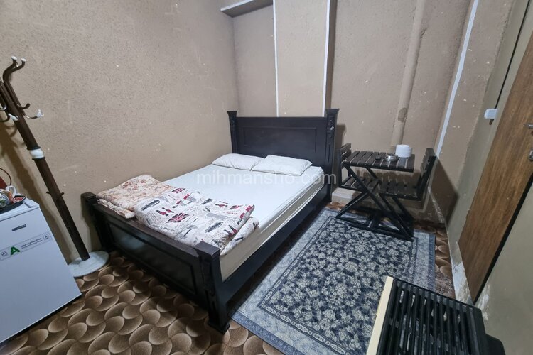 اتاق 6 عهد جانا اقامتگاه بومگردی اصفهان