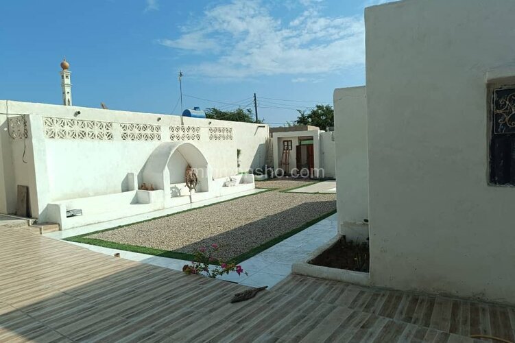 واحد دو خواب جوکو 5 در بومگردی قشم