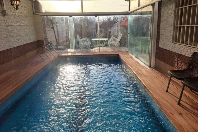 ویلا استخردار تکخواب سبزه باغچه در ملارد