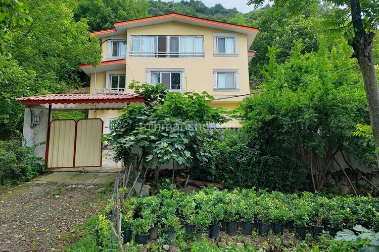 طبقه همکف ویلای جنگلی در چابکسر