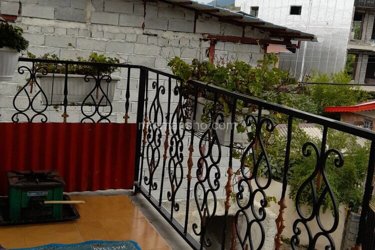 واحد در طبقه سوم باغ ویلا در رامسر