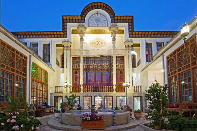 اتاق سه نفره گوشواره (2) در هتل اصفهان