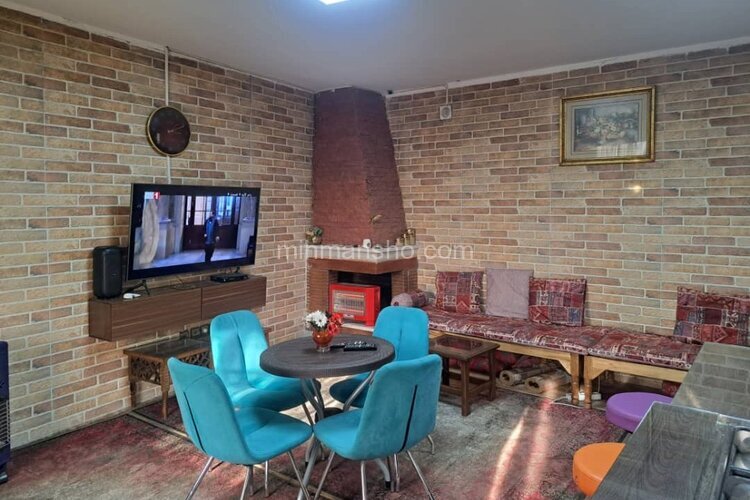 ویلا استخردار تکخواب سبزه باغچه در ملارد