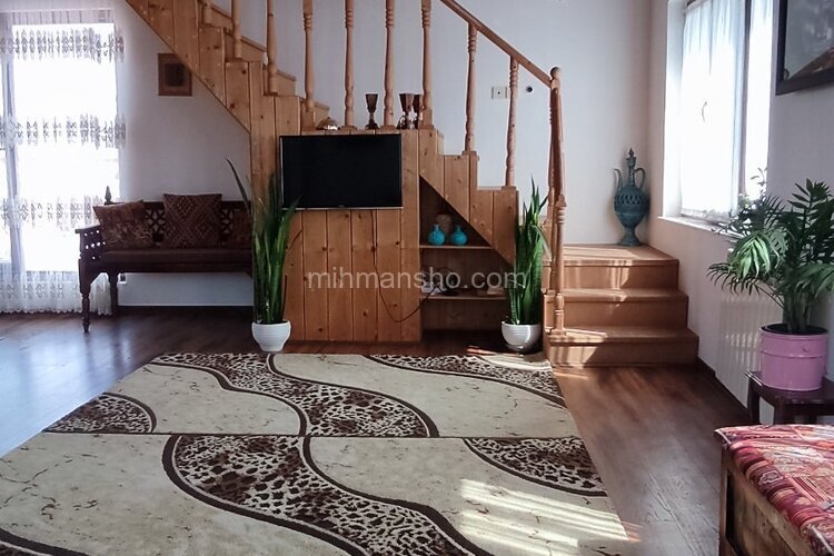 واحد دوبلکس در طبقه اول با حیاط اختصاصی در خمام