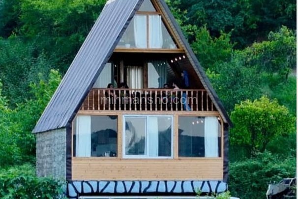 کلبه سوئیسی استخردار مالتی پلکس در سوادکوه