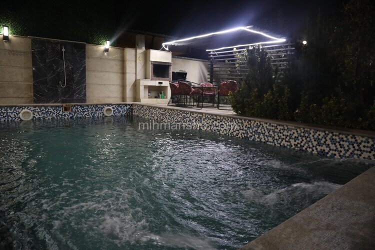 ویلا دوبلکس استخردار مبله سه خواب ماتریکس در چهارباغ